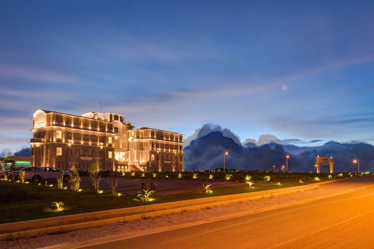Le Bokor Palace Kampot Εξωτερικό φωτογραφία